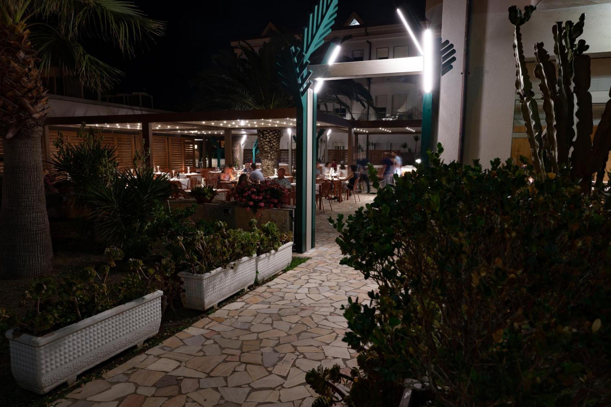 Garden 3*